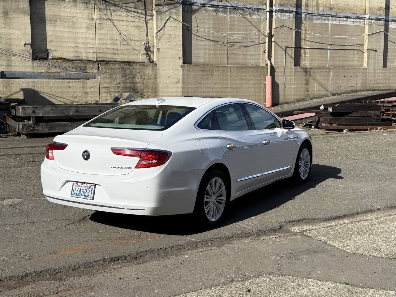 Used 2019 Buick LaCrosse Essence w/ Sun and Shade Package FWD image 10