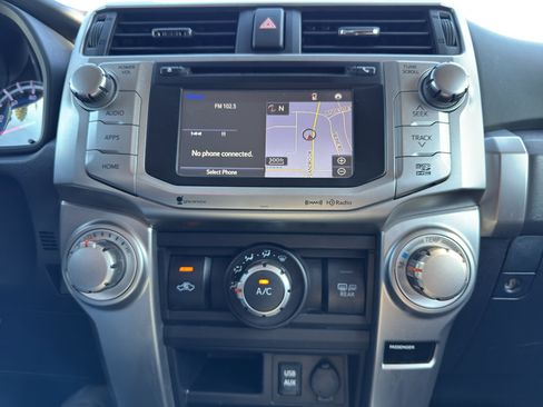 Used 2018 Toyota 4Runner SR5 Premium AWD/4WD image 16