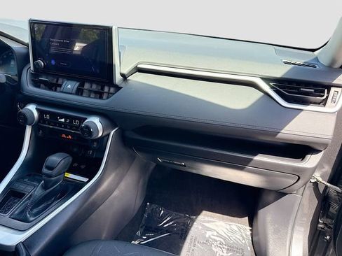 Used 2024 Toyota RAV4 XLE w/ Convenience Package image 28