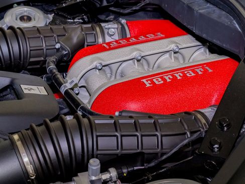 Used 2024 Ferrari Purosangue image 43