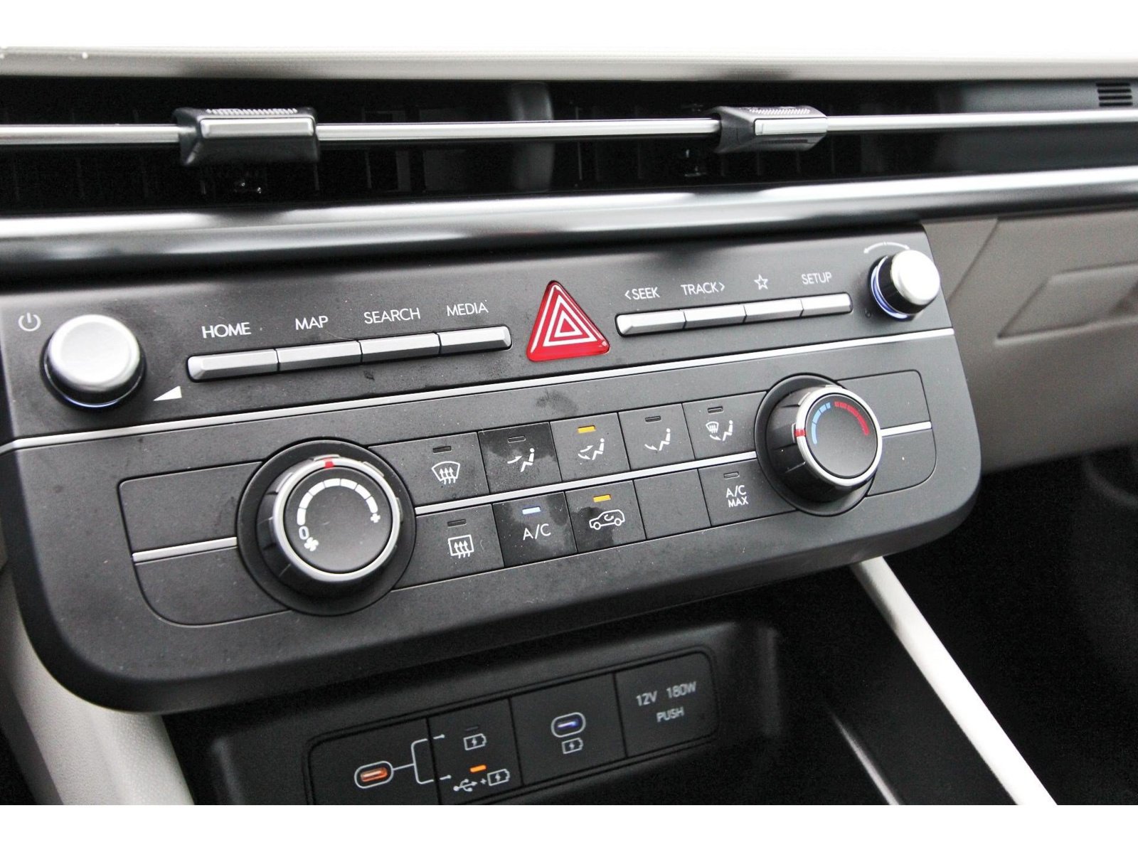 Used 2026 Hyundai Tucson SE FWD image 27