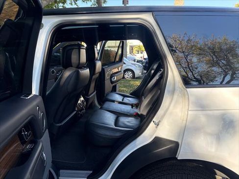 Used 2018 Land Rover Range Rover HSE image 22