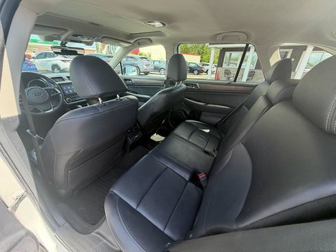 Used 2018 Subaru Outback 2.5i Limited AWD/4WD image 11