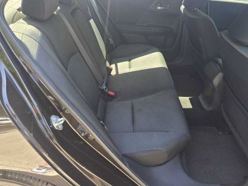 Used 2017 Honda Accord LX image 30