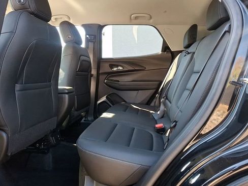 Used 2022 Chevrolet TrailBlazer LT w/ Premium Seating Package AWD/4WD image 10