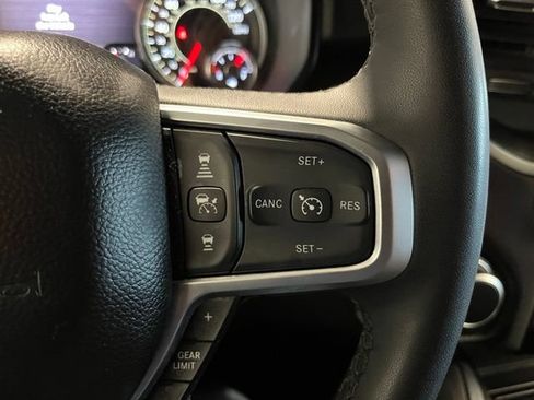 Used 2025 RAM 1500 Big Horn AWD/4WD image 23