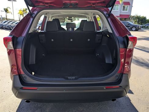 Used 2025 Toyota RAV4 LE image 30