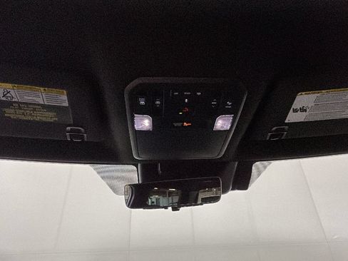 Used 2026 Toyota Tundra Platinum AWD/4WD image 30