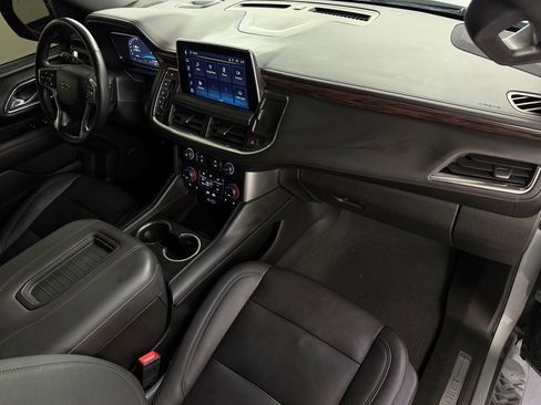 Used 2023 Chevrolet Tahoe Z71 w/ Luxury Package image 33