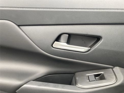 New 2026 Nissan Sentra SR w/ SR Premium Package image 31