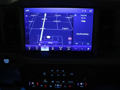 Used 2024 Ford Bronco Wildtrak image 22