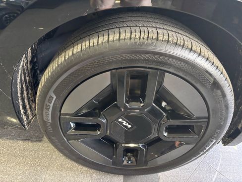 Used 2024 Kia EV9 GT-Line image 23