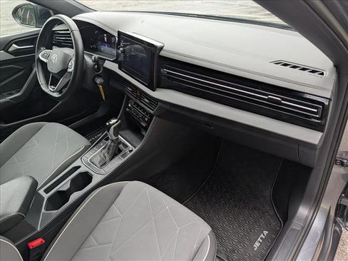 Certified 2025 Volkswagen Jetta Sport FWD image 13
