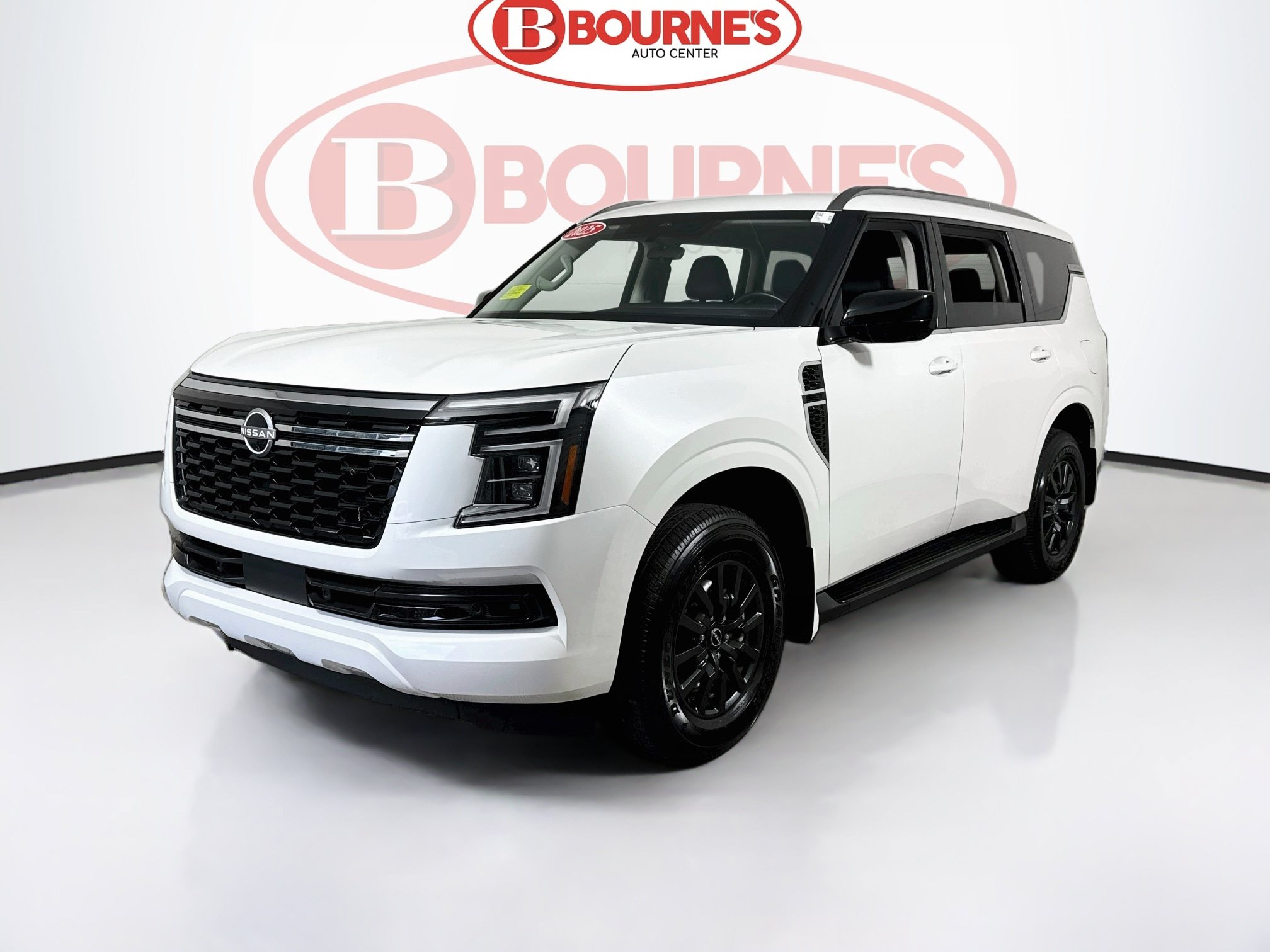 Used 2025 Nissan Armada SV AWD/4WD image 5