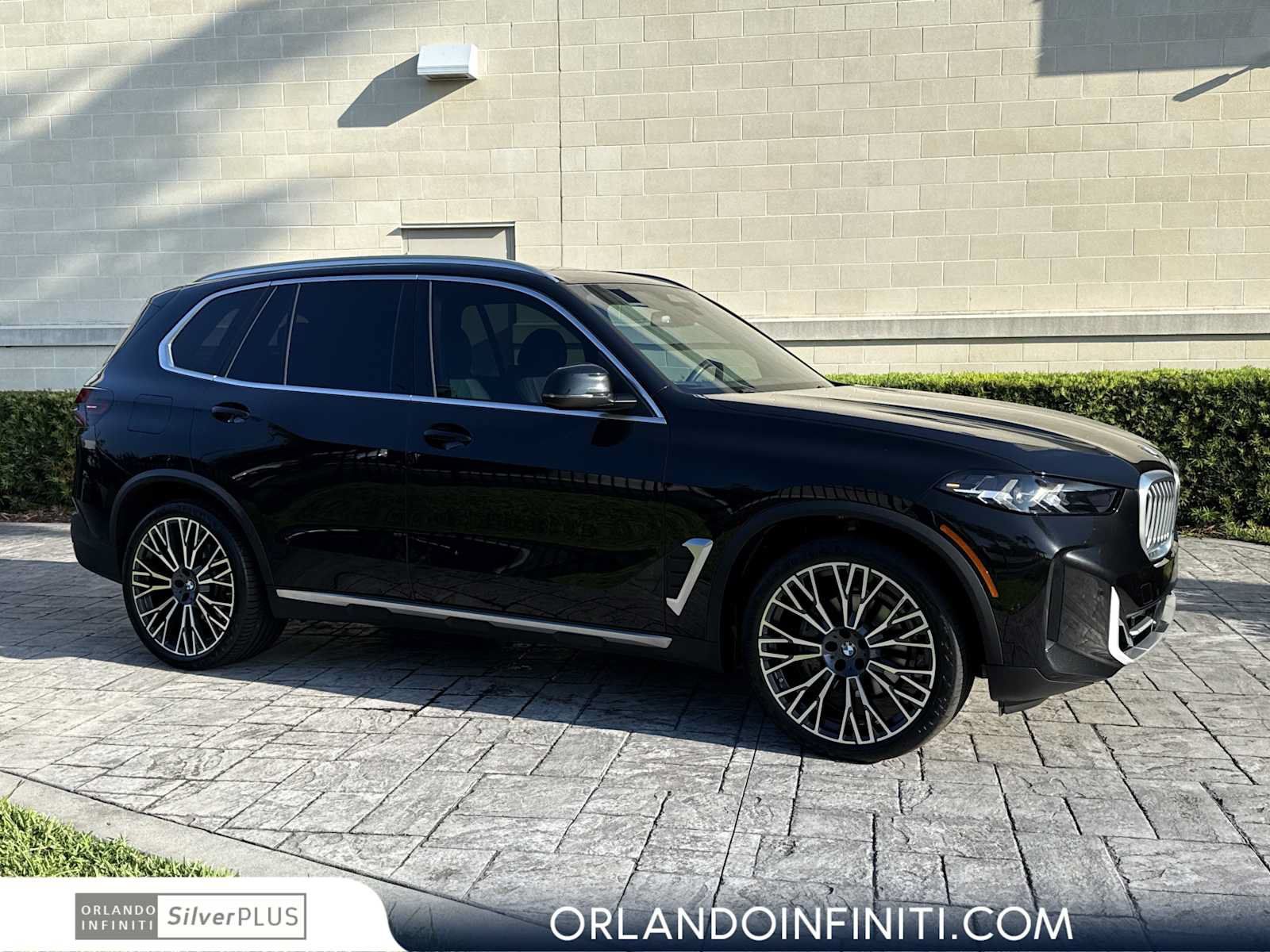 Used 2024 BMW X5 xDrive40i AWD/4WD image 1
