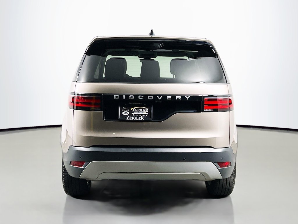 Used 2025 Land Rover Discovery S AWD/4WD image 6