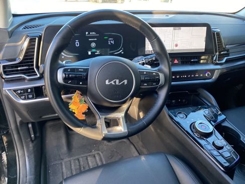 Used 2024 Kia Sportage EX w/ EX Premium Package image 11