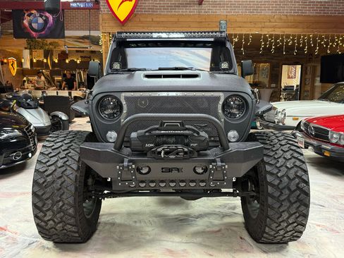 Used 2023 Jeep Wrangler Unlimited Rubicon 392 w/ Xtreme Recon 35" Tire Package AWD/4WD image 14