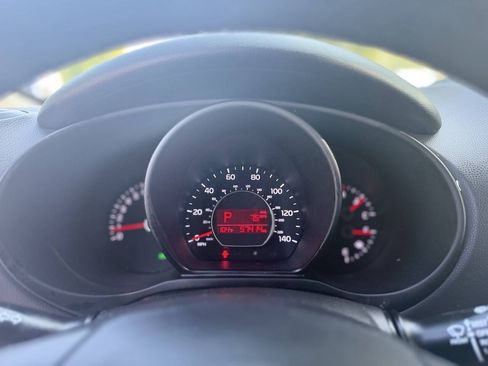 Used 2015 Kia Soul + FWD image 15