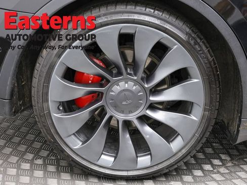 Used 2022 Tesla Model Y Performance AWD/4WD image 24