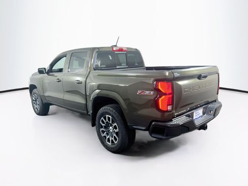 Used 2024 Chevrolet Colorado Z71 w/ Z71 Convenience Package 2 AWD/4WD image 7