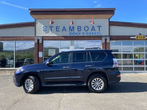 Used 2018 Lexus GX 460 Premium AWD/4WD image 2