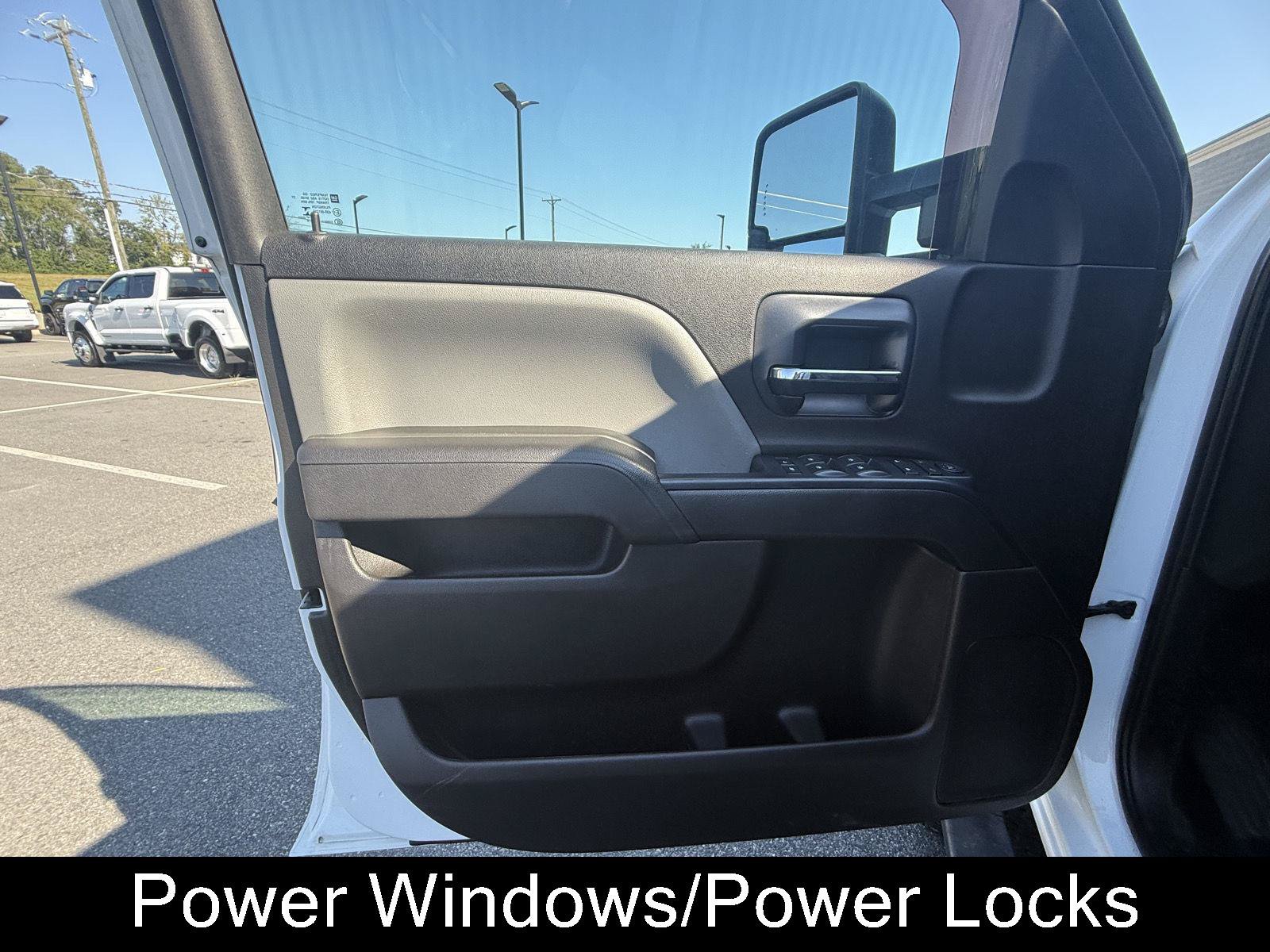 Used 2016 Chevrolet Silverado 2500 W/T w/ WT Convenience Package AWD/4WD image 17