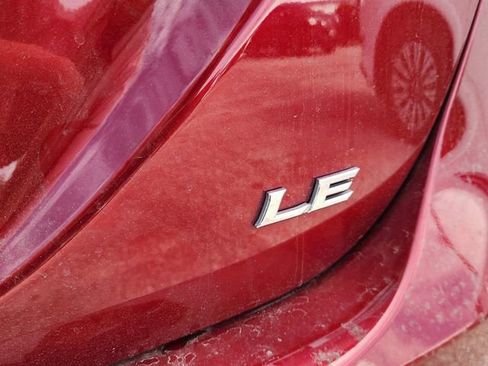 Used 2022 Toyota Camry LE image 9