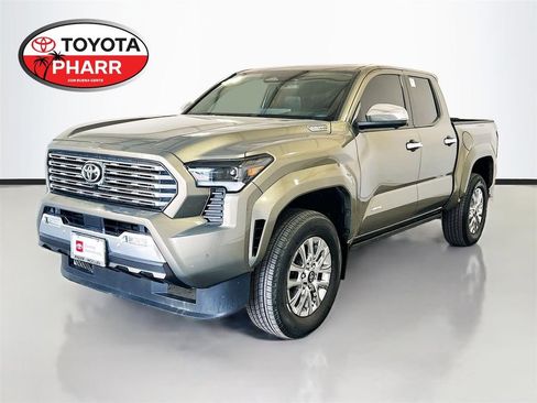 Used 2025 Toyota Tacoma Limited AWD/4WD image 1
