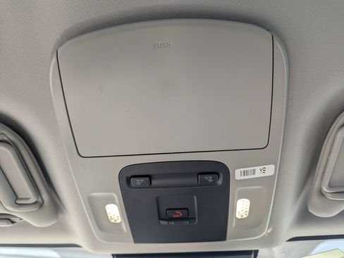 Used 2025 Toyota Camry LE FWD image 26