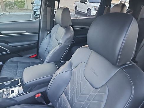 Used 2023 Kia Telluride EX X-Line AWD/4WD image 5