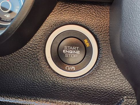 Used 2020 RAM 1500 Laramie image 12