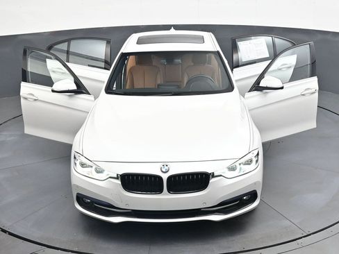 Used 2017 BMW 330i Sedan RWD image 43