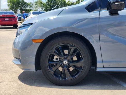 Used 2023 Honda Odyssey Sport image 8