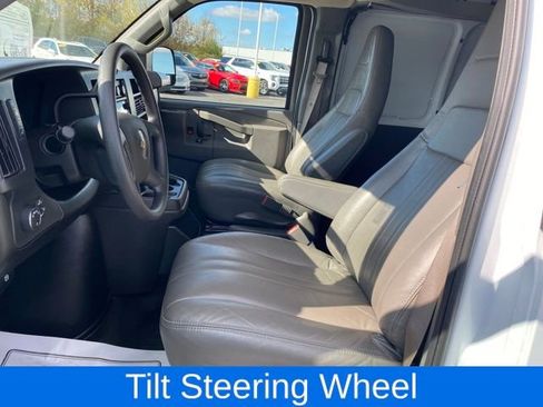 Used 2024 Chevrolet Express 2500 Extended image 10