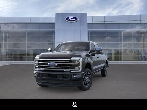 Used 2026 Ford F250 Platinum w/ Platinum Plus Package AWD/4WD image 3