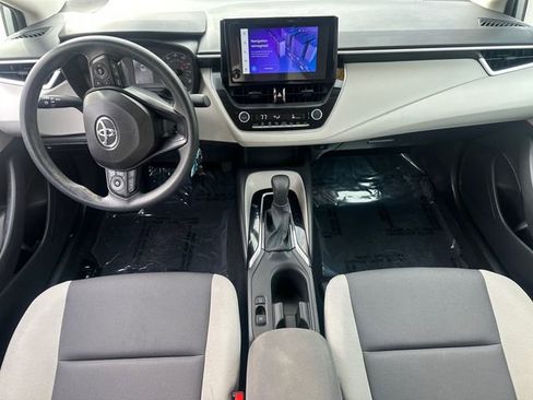 Certified 2025 Toyota Corolla LE image 19