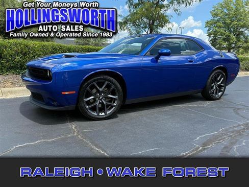 Used 2019 Dodge Challenger SXT w/ Blacktop Package RWD image 1
