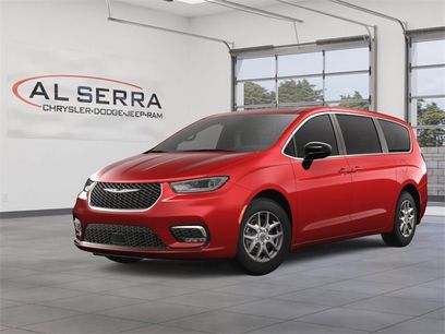 New 2025 Chrysler Pacifica Select