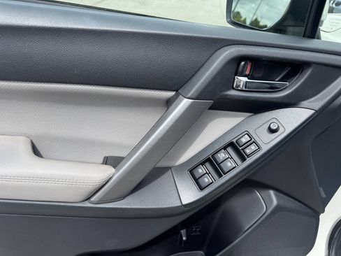 Used 2015 Subaru Forester 2.5i Limited w/ Protection Package #2 image 13