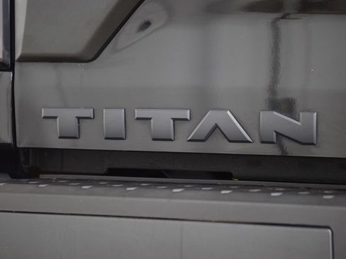 Used 2024 Nissan Titan PRO-4X w/ Pro-4x Utility Package AWD/4WD image 18