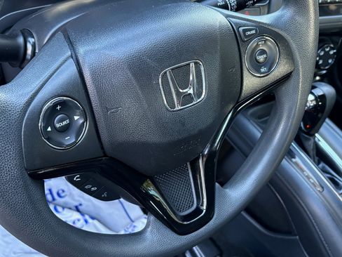 Used 2016 Honda HR-V LX image 14