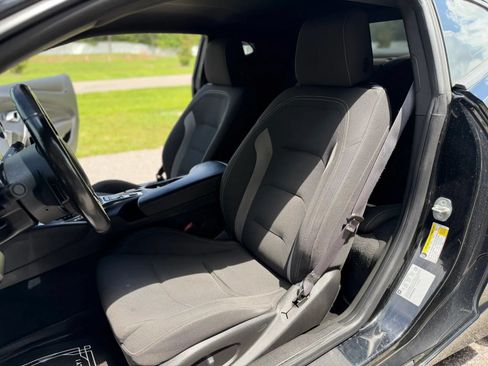 Used 2017 Chevrolet Camaro LT RWD image 10