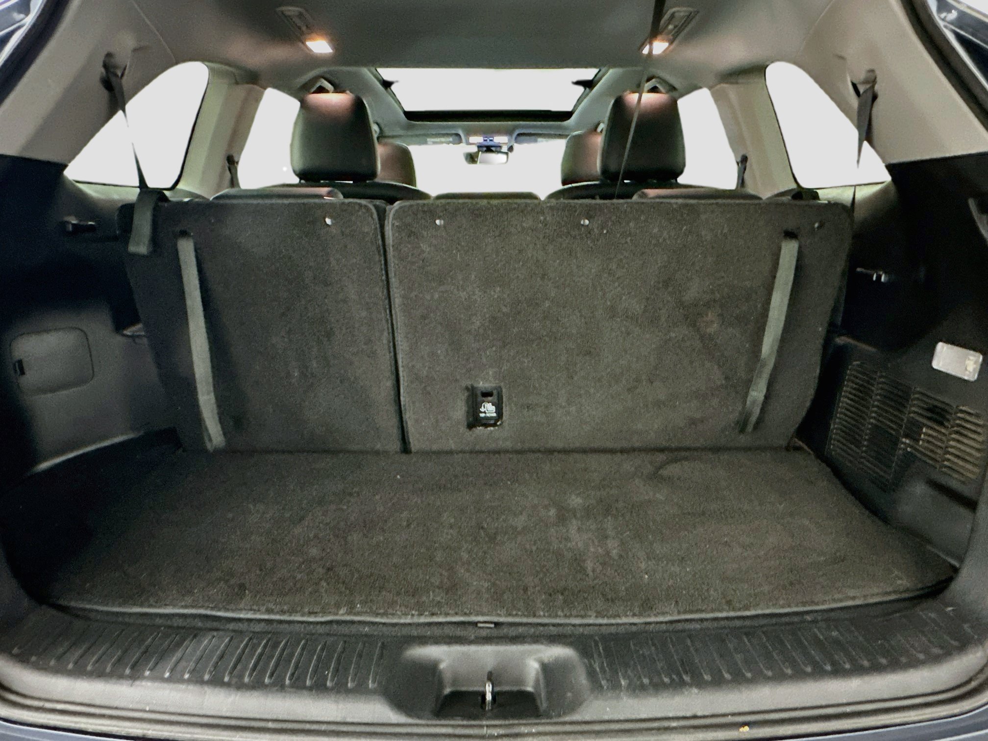 Used 2019 Toyota Highlander Limited Platinum AWD/4WD image 31