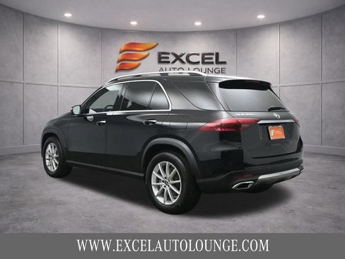 Used 2024 Mercedes-Benz GLE 450e 4MATIC image 5