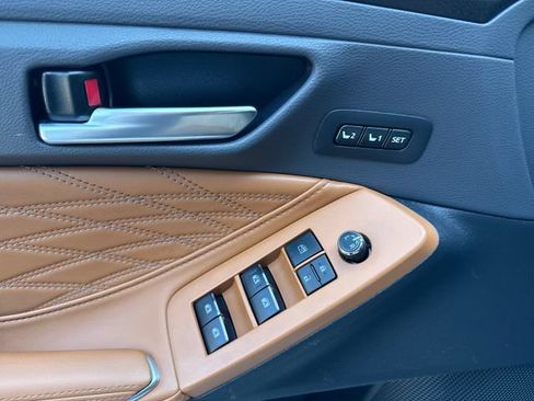 Used 2020 Toyota Avalon Limited w/ Advanced Safety Package FWD image 21