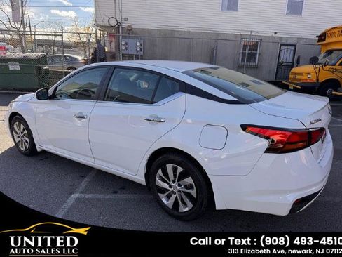 Used 2023 Nissan Altima 2.5 S FWD image 6