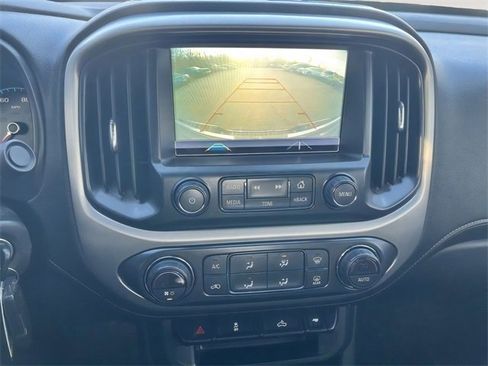 Used 2018 GMC Canyon SLE w/ SLE Convenience Package image 19