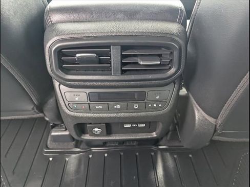 Used 2023 Honda Pilot Elite image 17