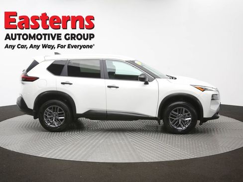 Used 2023 Nissan Rogue S AWD/4WD image 46